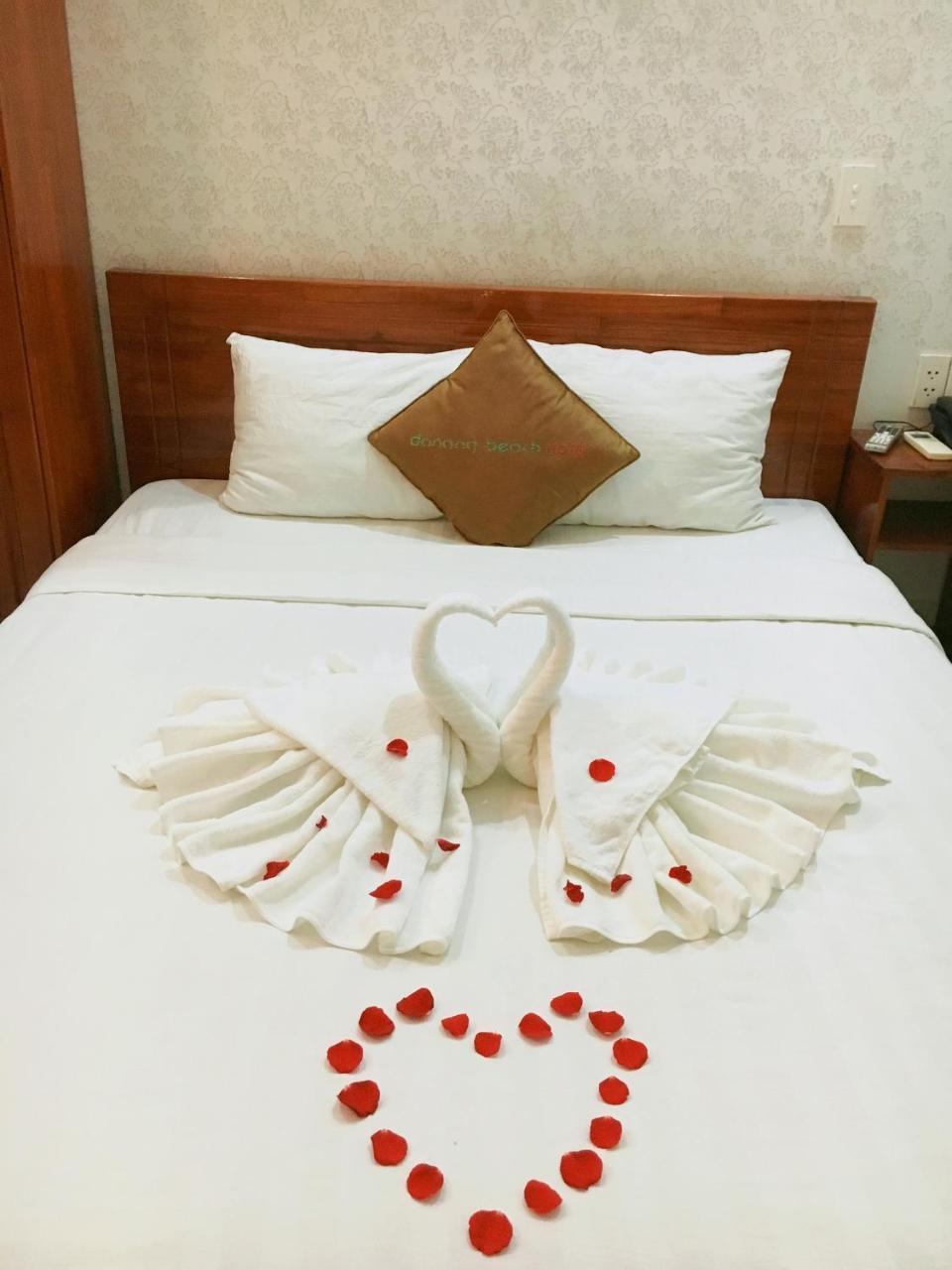 Danang Beach Hotel Bagian luar foto